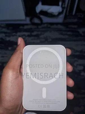 iPhone Wireless Power Bank