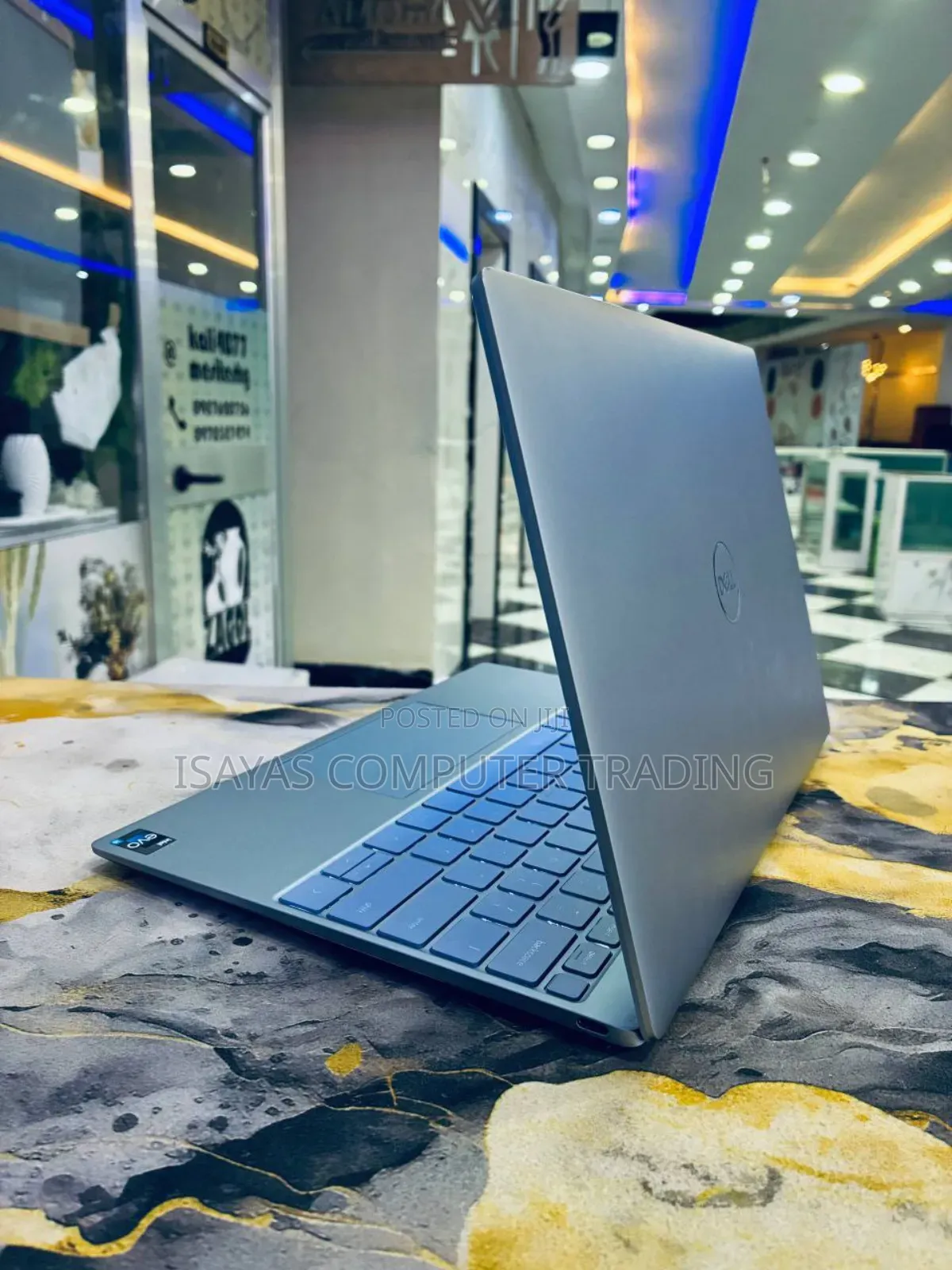 New Laptop Dell XPS 13 8GB Intel Core i5 SSD 256GB