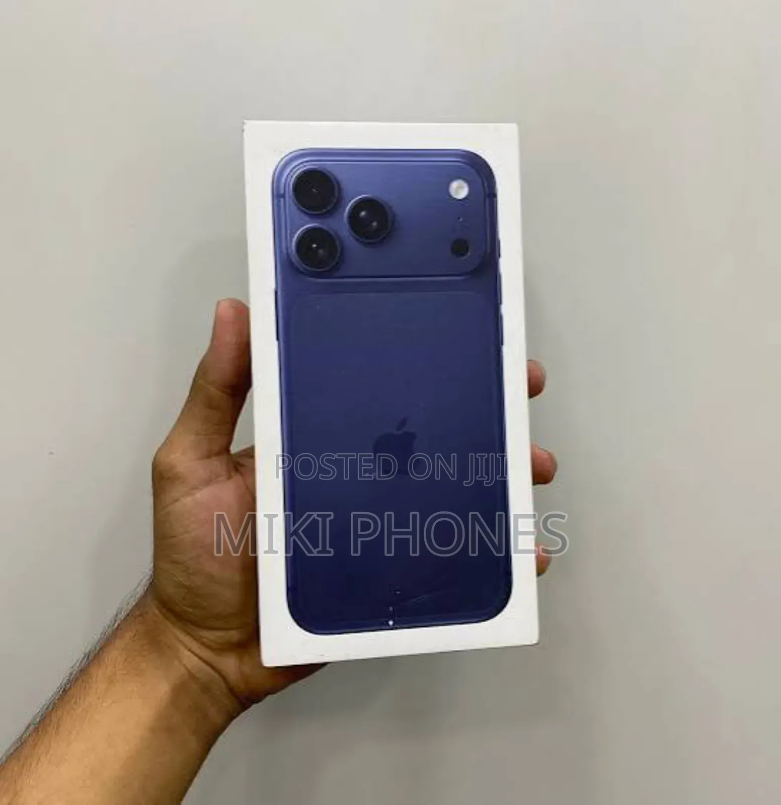 New Apple iPhone 17 Pro Max 256 GB Blue