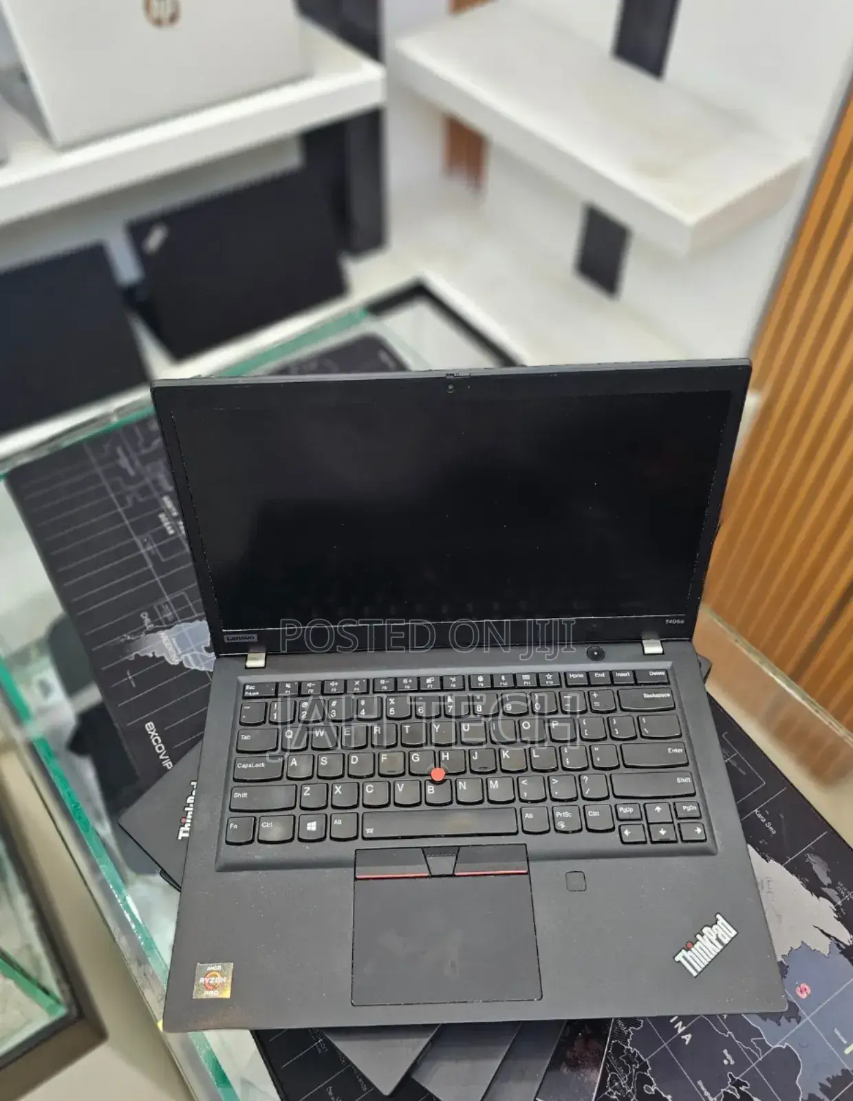 New Laptop Lenovo ThinkPad t495s 16GB AMD Ryzen 7 SSD 512GB