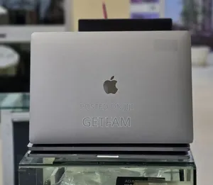 New Laptop Apple MacBook Pro 2017 16GB Intel Core i7 SSD 512GB