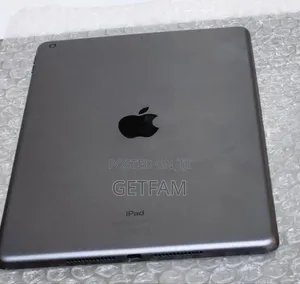 New Apple iPad 10.2 (2021) 128 GB Silver