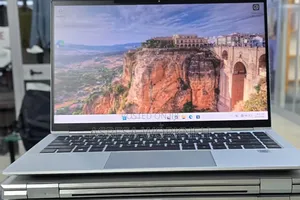 New Laptop HP EliteBook x360 1040 G7 16GB Intel Core i7 SSD 512GB