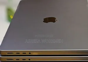 New Laptop Apple MacBook Pro M1 32GB SSD 512GB