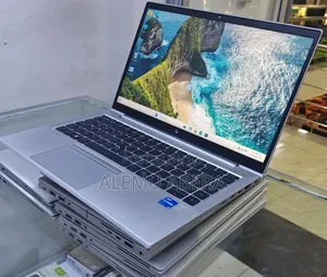 New Laptop HP EliteBook 830 G8 16GB Intel Core i5 SSD 512GB