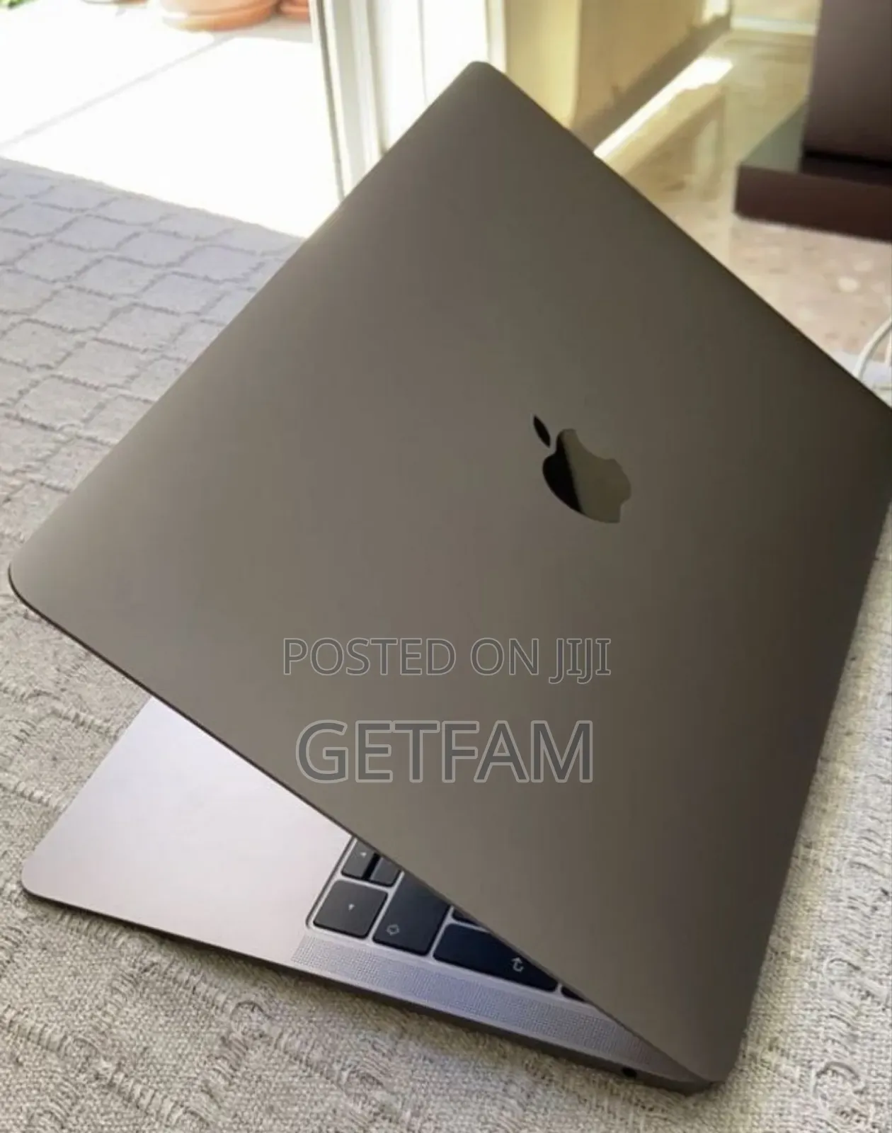 New Laptop Apple MacBook Air 2020 M1 16GB Apple M1 SSD 256GB