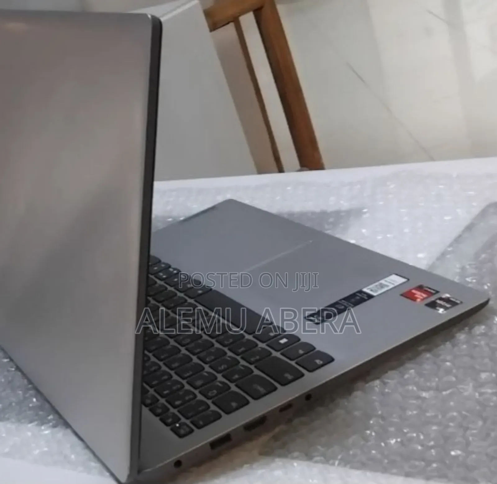 New Laptop Lenovo Ideapad 3 8GB AMD Ryzen 5 SSD 512GB