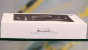 New Laptop Apple Macbook Pro 2025 M5 14-inch 16GB Apple M5 SSD 1T