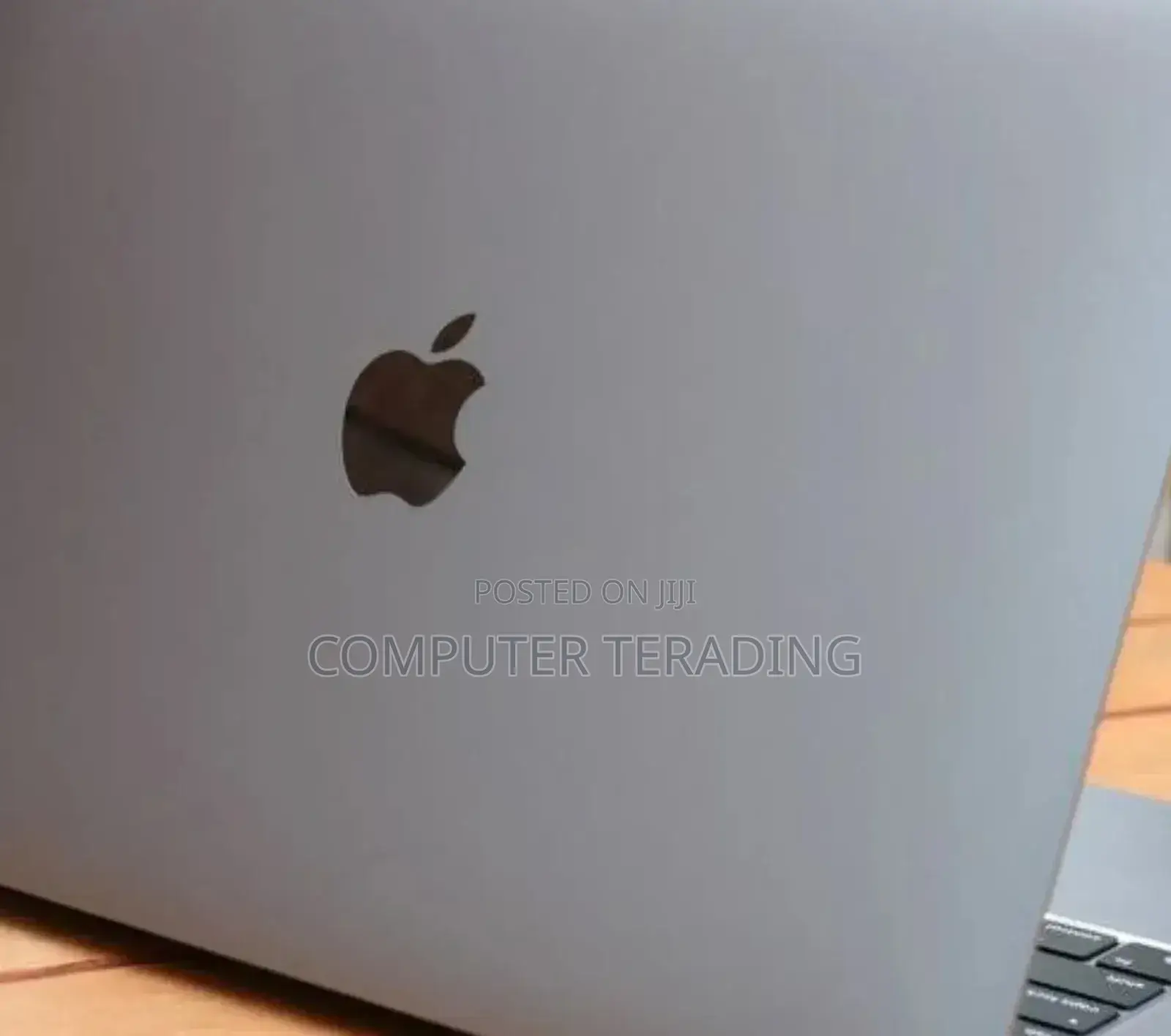 New Laptop Apple MacBook Air 2020 M1 8GB Apple M1 SSD 256GB