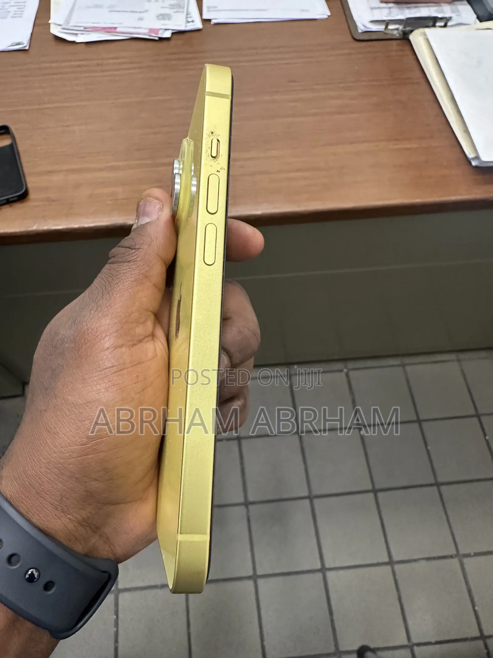 Apple iPhone 14 128 GB Yellow