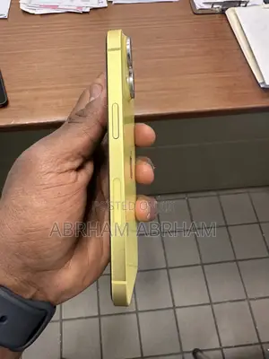 Apple iPhone 14 128 GB Yellow