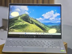 New Laptop HP Envy 13 16GB Intel Core i7 SSD 512GB