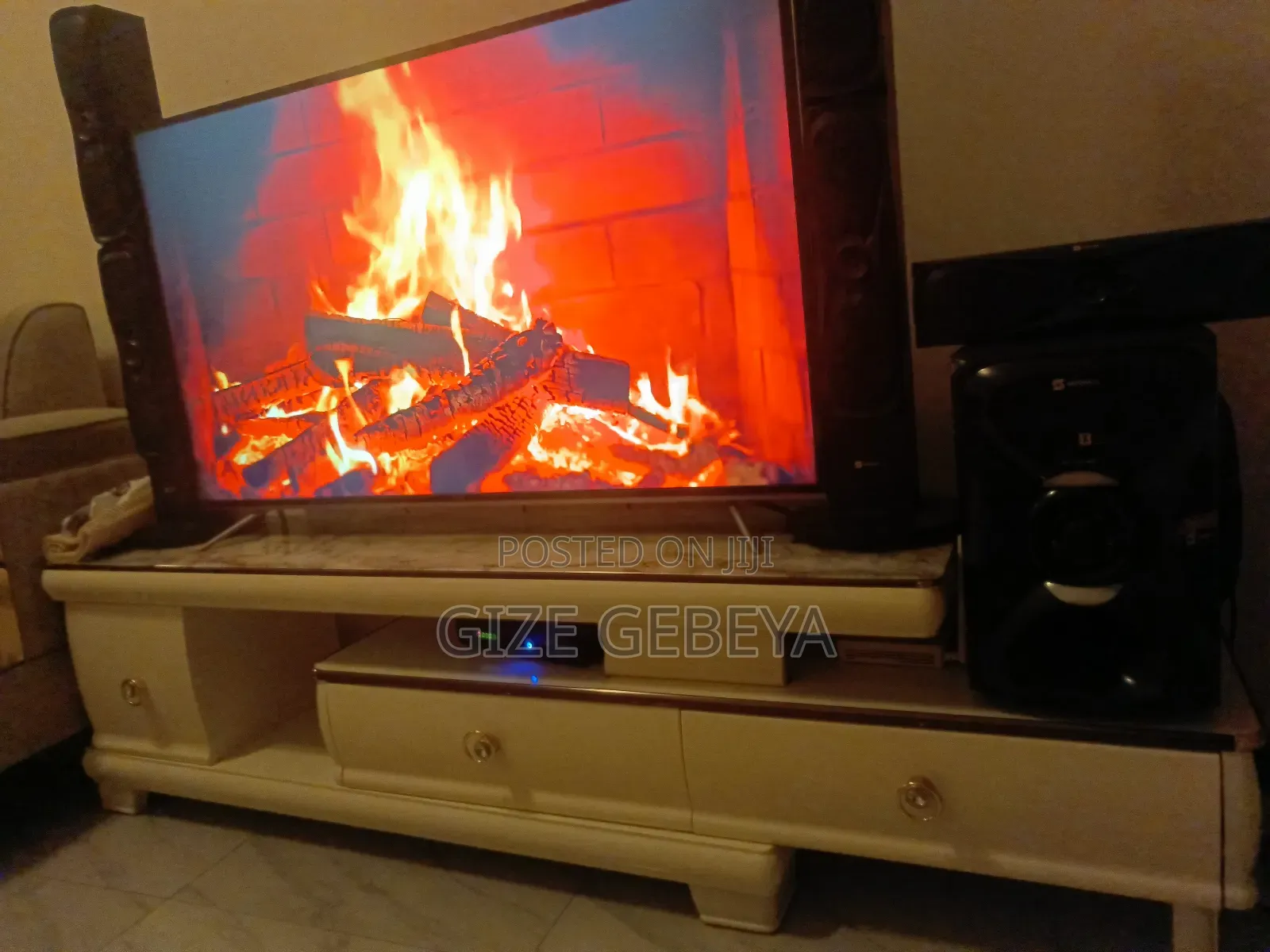 50 Inch Orbit Smart Tv With Tv Stand