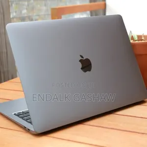 New Laptop Apple MacBook Pro M1 16GB Apple M1 SSD 256GB