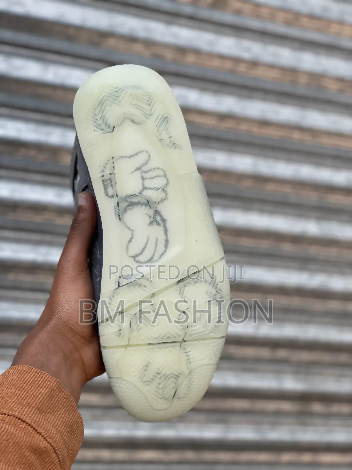 Air Jordan 4 Retro X Kaws "Cool Grey" Premium Sneakers