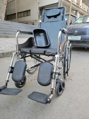 Multi-Purpose Wheelchair reclining Up to \(180^{\Circ }\)For Comfort.