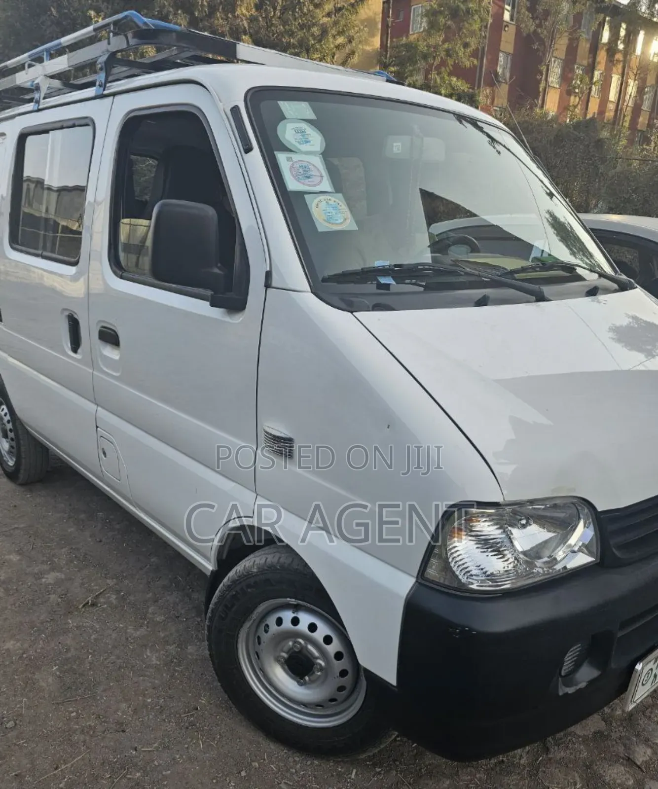 Suzuki Every 2024 White