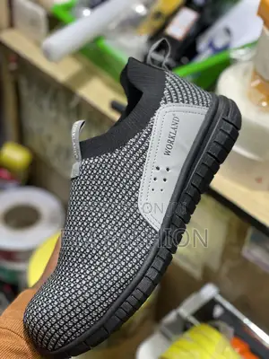 Workland Breathable Lightweight Steel Safety Shoes