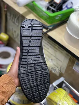 Workland Breathable Lightweight Steel Safety Shoes