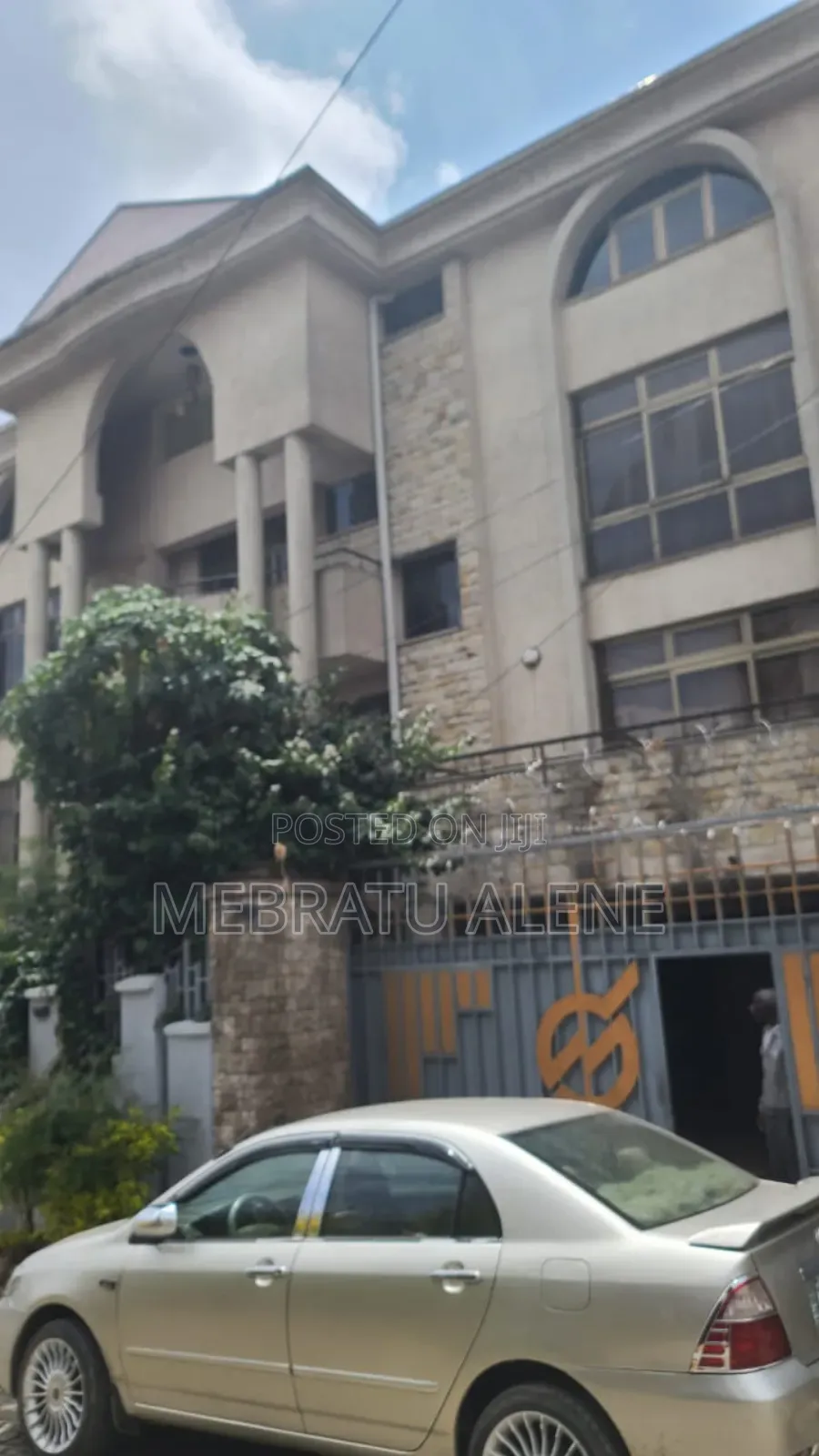 Furnished 9bdrm Villa in City Center Home, Yeka for sale