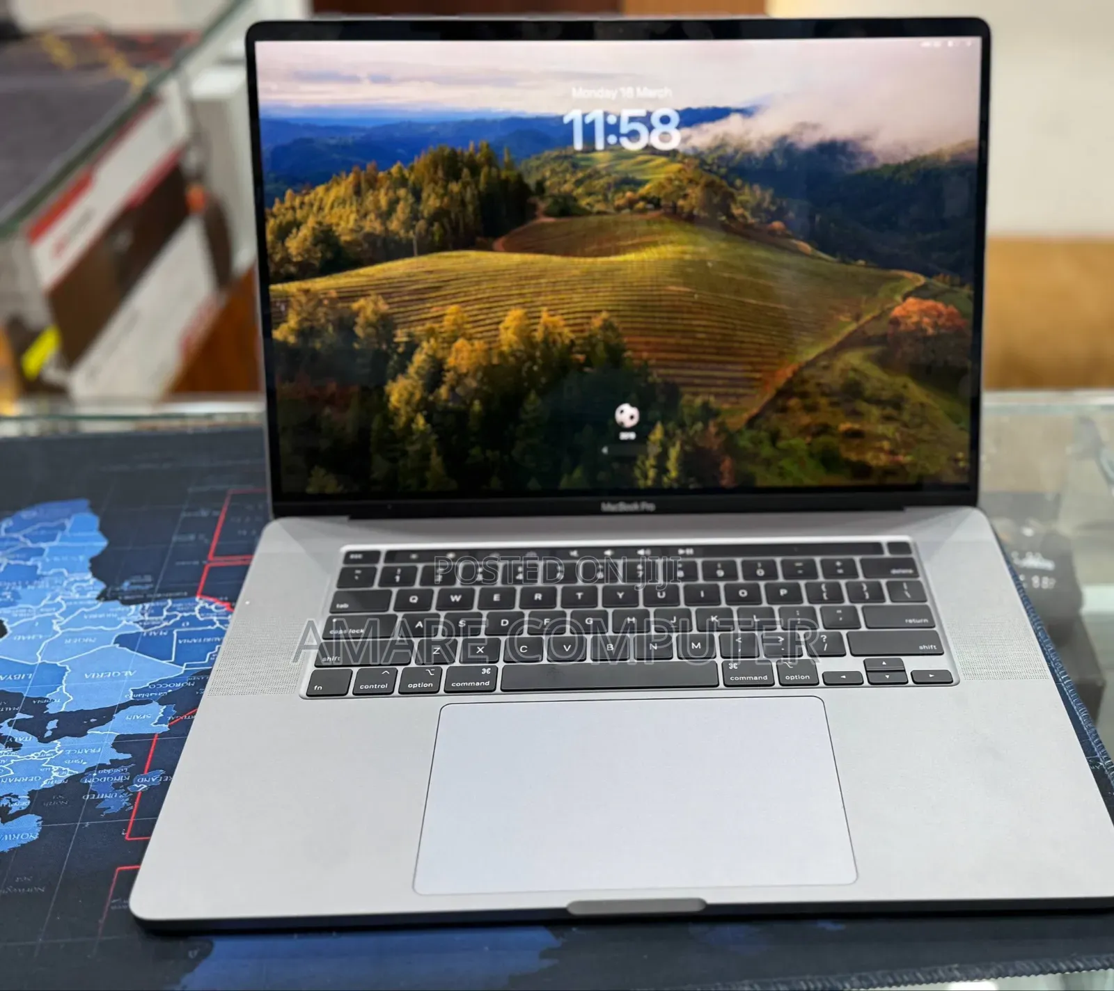 New Laptop Apple MacBook Pro 2019 16GB Intel Core i7 SSD 512GB