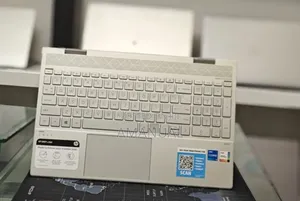 New Laptop HP Envy X360 8GB Intel Core i5 SSD 256GB