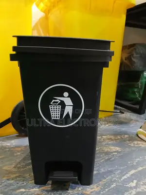 Garbage 30l Plastic Pedal Dustbin Suitable for Hygienic Waste Disposal