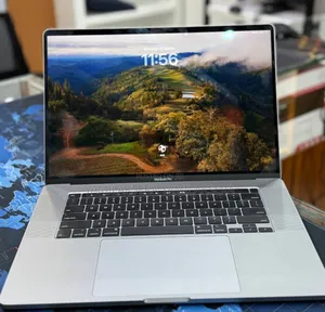 New Laptop Apple MacBook Pro 2019 16GB Intel Core i7 SSD 512GB