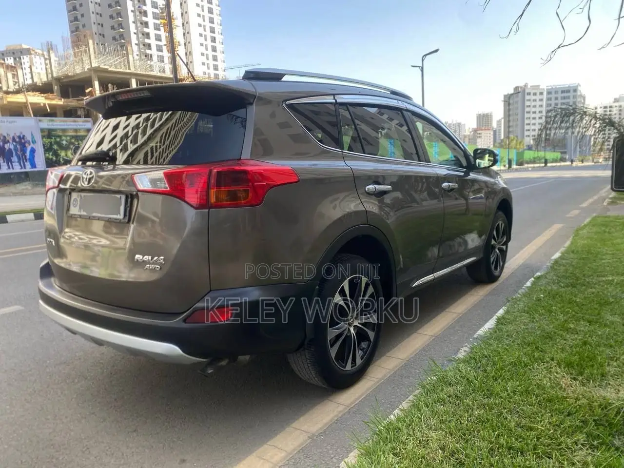 Toyota RAV4 2015 Brown