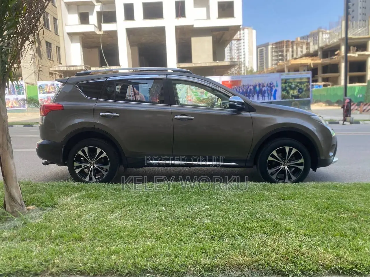 Toyota RAV4 2015 Brown