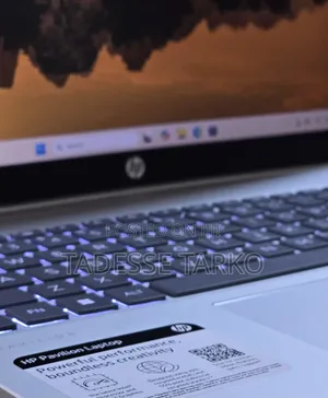 New Laptop HP Pavilion 15 8GB Intel Core Ultra 5 SSD 512GB