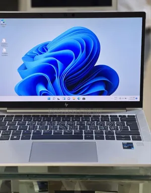 New Laptop HP EliteBook 830 G8 16GB Intel Core i5 SSD 512GB