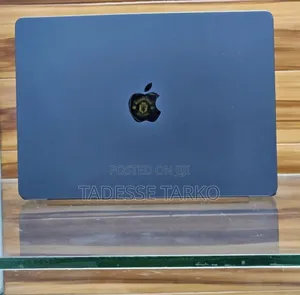 New Laptop Apple MacBook Air 2025 M4 13-inch 16GB Apple M4 SSD 256GB