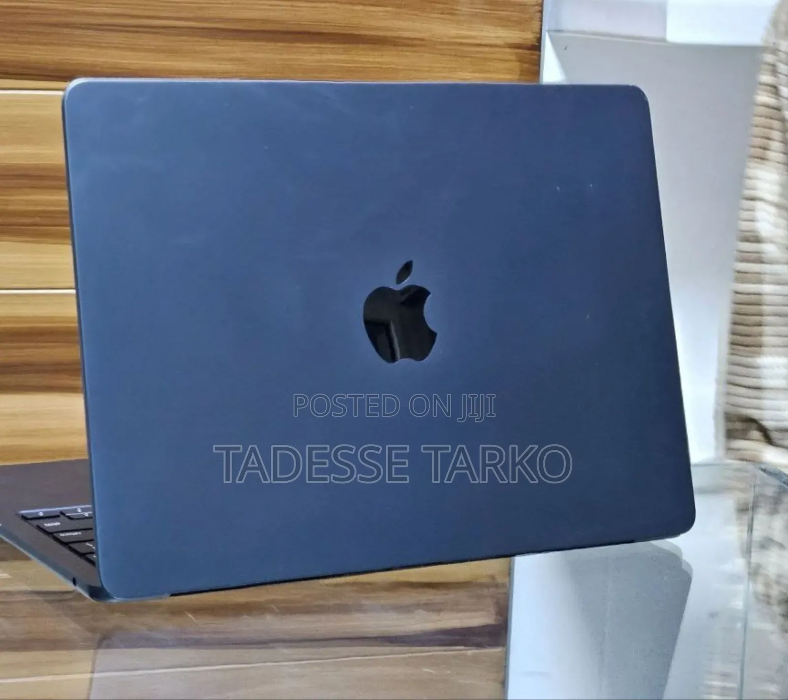 New Laptop Apple MacBook Air 2025 M4 13-inch 16GB Apple M4 SSD 256GB