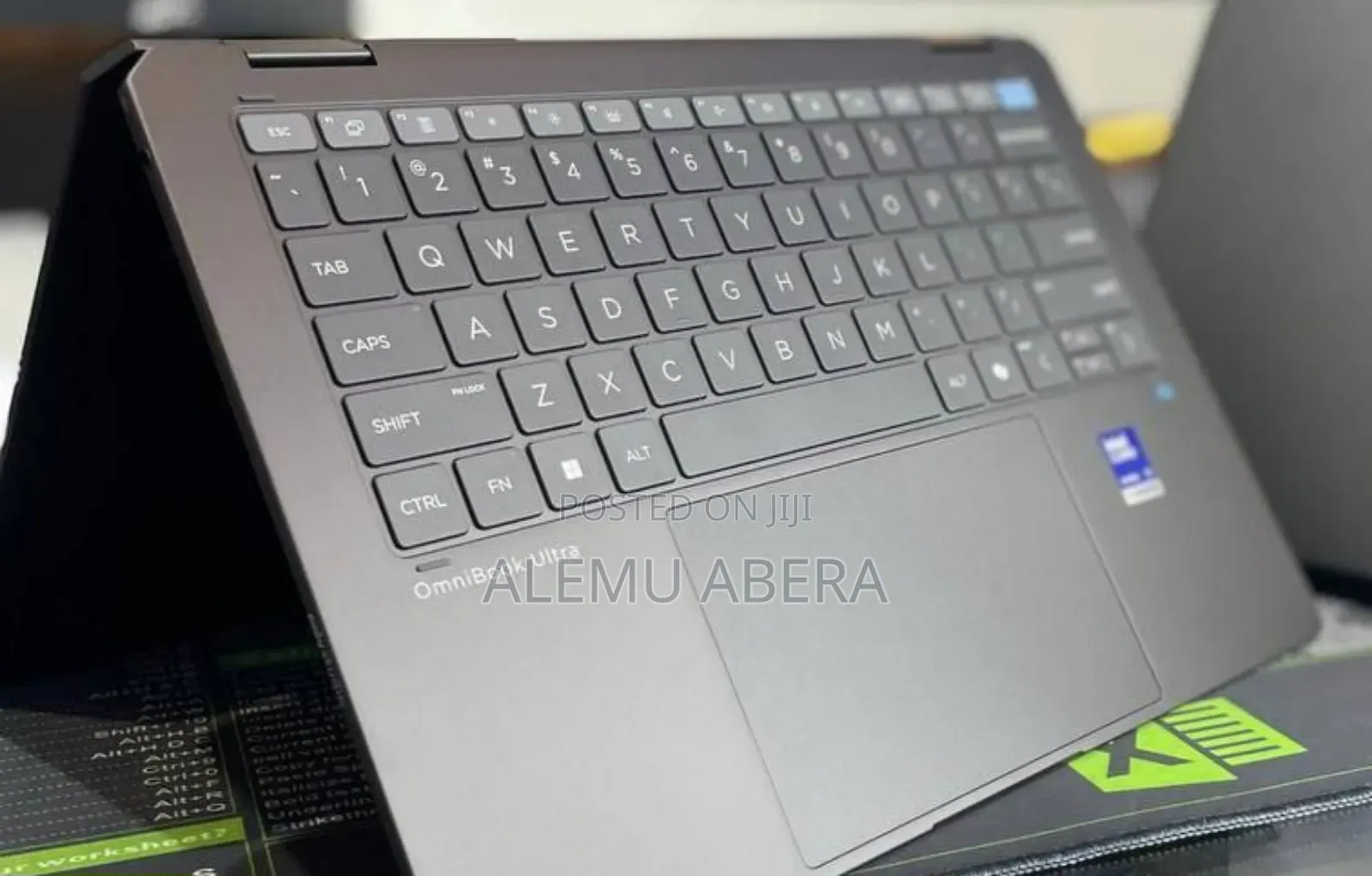 New Laptop HP OmniBook Ultra Flip 14" 32GB Intel Core Ultra 9 SSD 2T