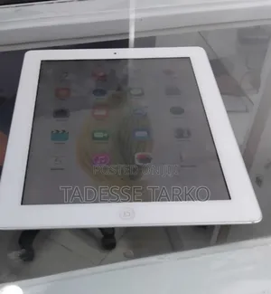 New Apple iPad 3 Wi-Fi + Cellular 32 GB Silver