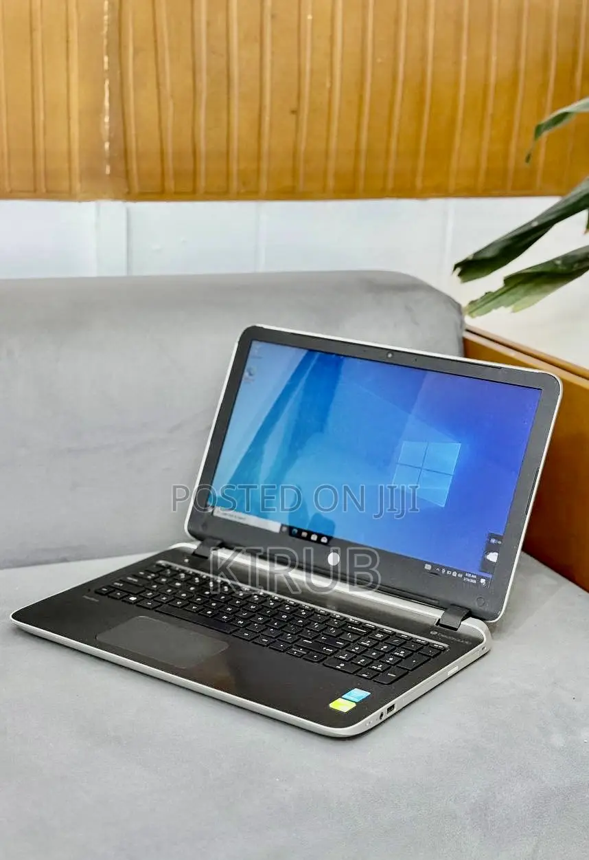 Laptop HP Pavilion 15 8GB Intel Core i5 HDD 1T