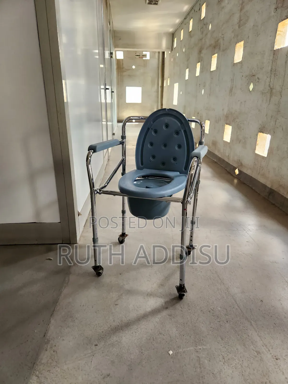 Verified Supplier Steel Commode Chair Toilet Chair