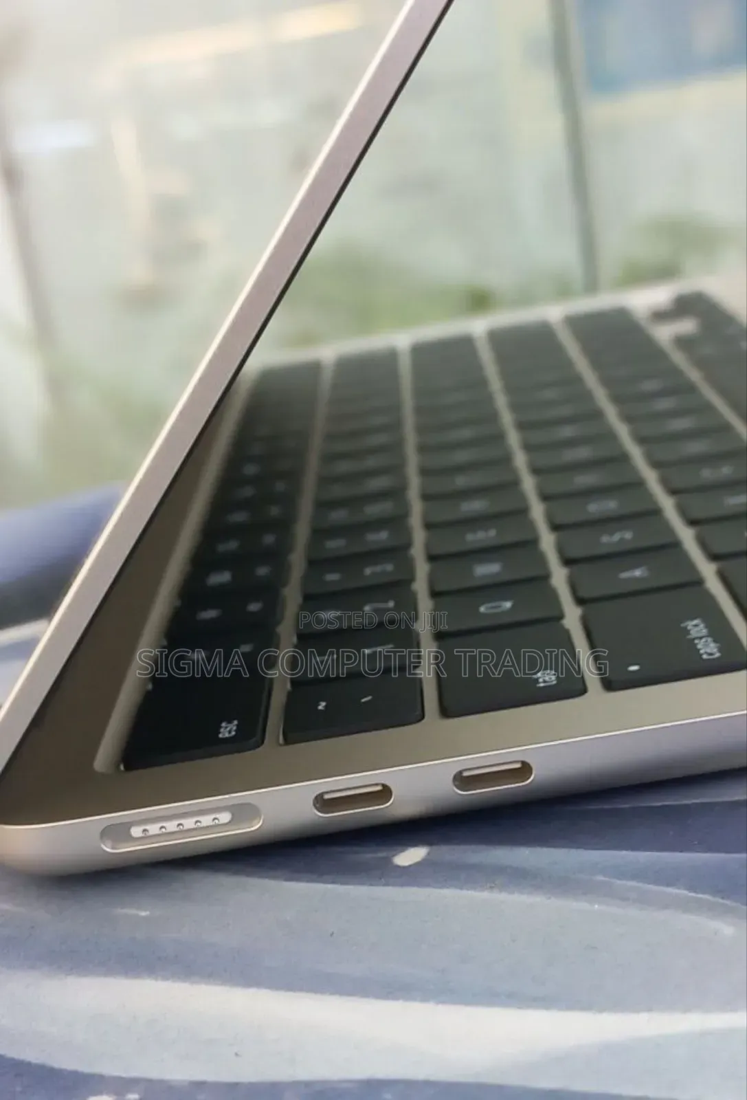 New Laptop Apple MacBook Pro 2024 M4 14-inch 16GB Apple M4 SSD 256GB