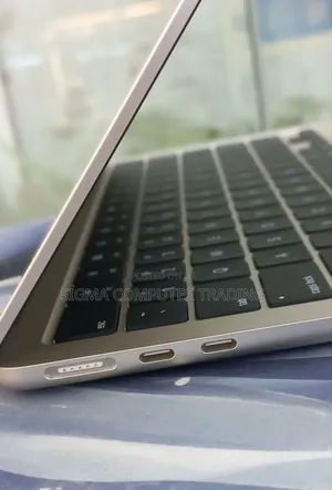 New Laptop Apple MacBook Pro 2024 M4 14-inch 16GB Apple M4 SSD 256GB