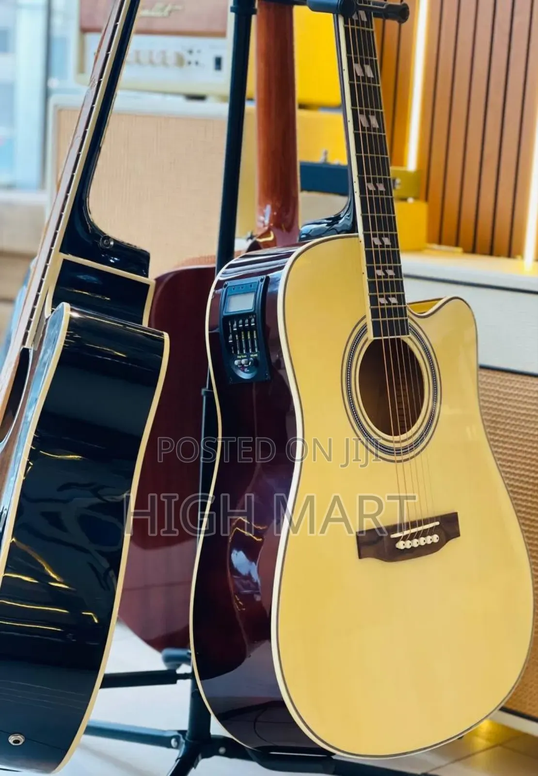 Guitar Yamaha F6000