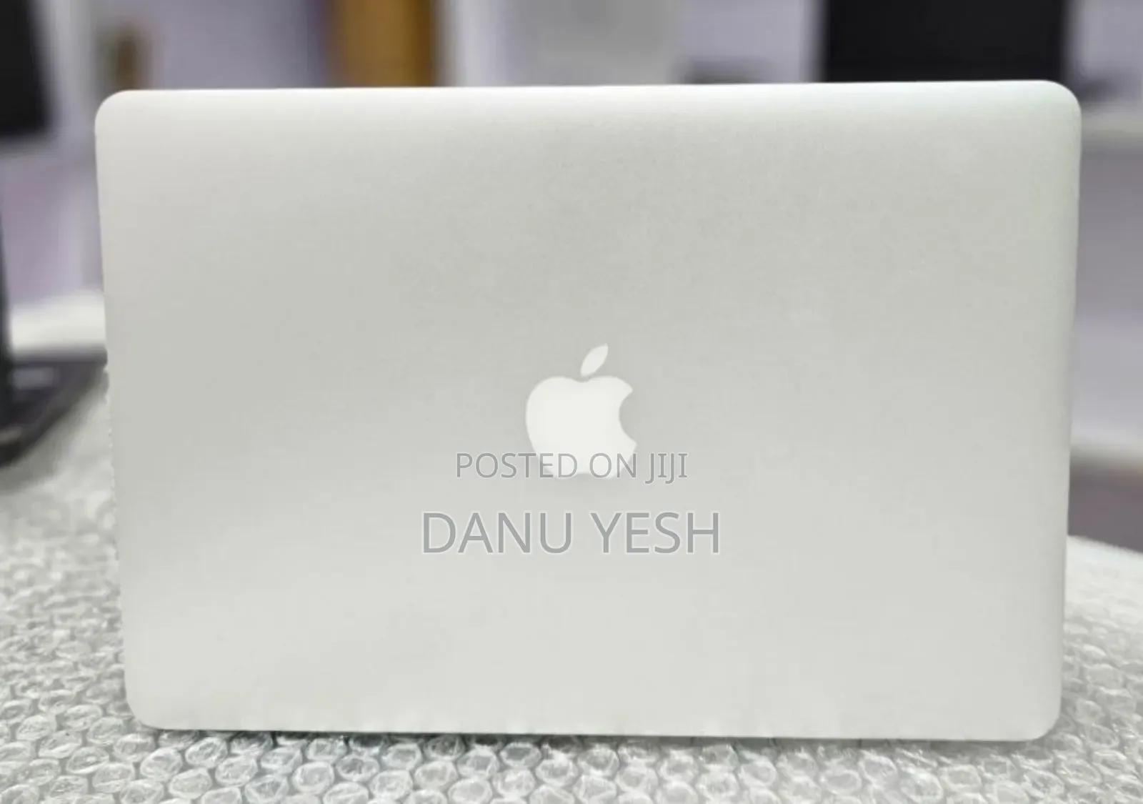 New Laptop Apple MacBook Air 8GB Intel Core i7 SSD 512GB