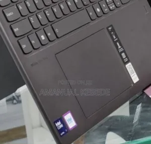 New Laptop Lenovo Yoga 7i 16GB Intel Core Ultra 7 SSD 1T