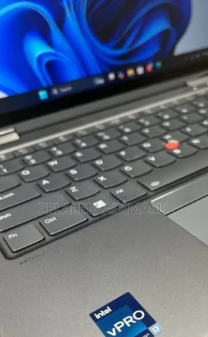 New Laptop Lenovo Thinkpad X1 Yoga 32GB Intel Core i7 SSD 512GB