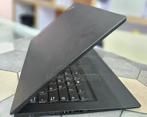 New Laptop Lenovo ThinkPad t495s 8GB AMD Ryzen 5 SSD 512GB