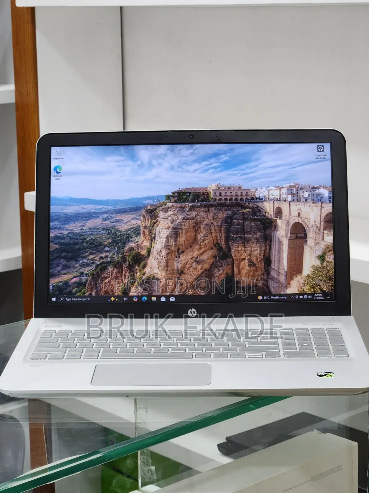 New Laptop HP Envy 15 8GB Intel Core i5 HDD+SSD 128GB