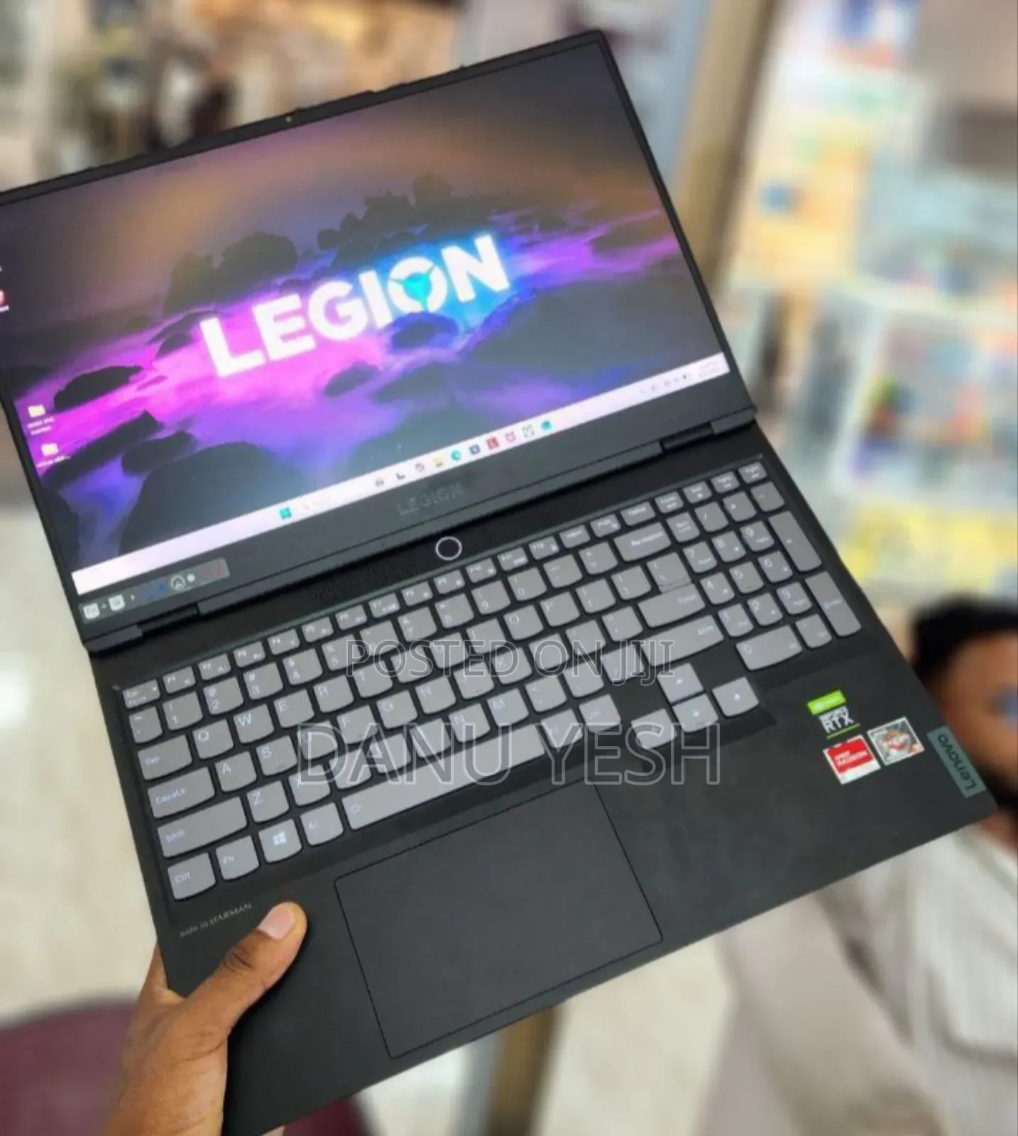 New Laptop Lenovo Legion 7 16GB AMD Ryzen 9 SSD 512GB