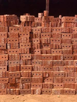 ሸክላ ጡብ - Brick
