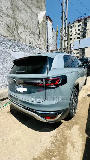 Volkswagen ID.6 2022 Gray