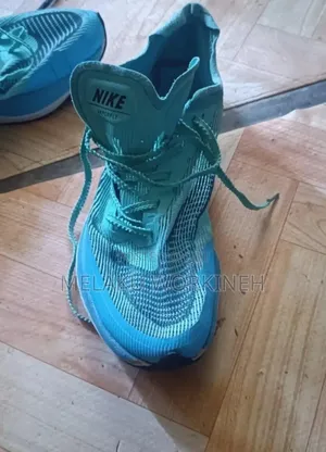 Shoes Bonda